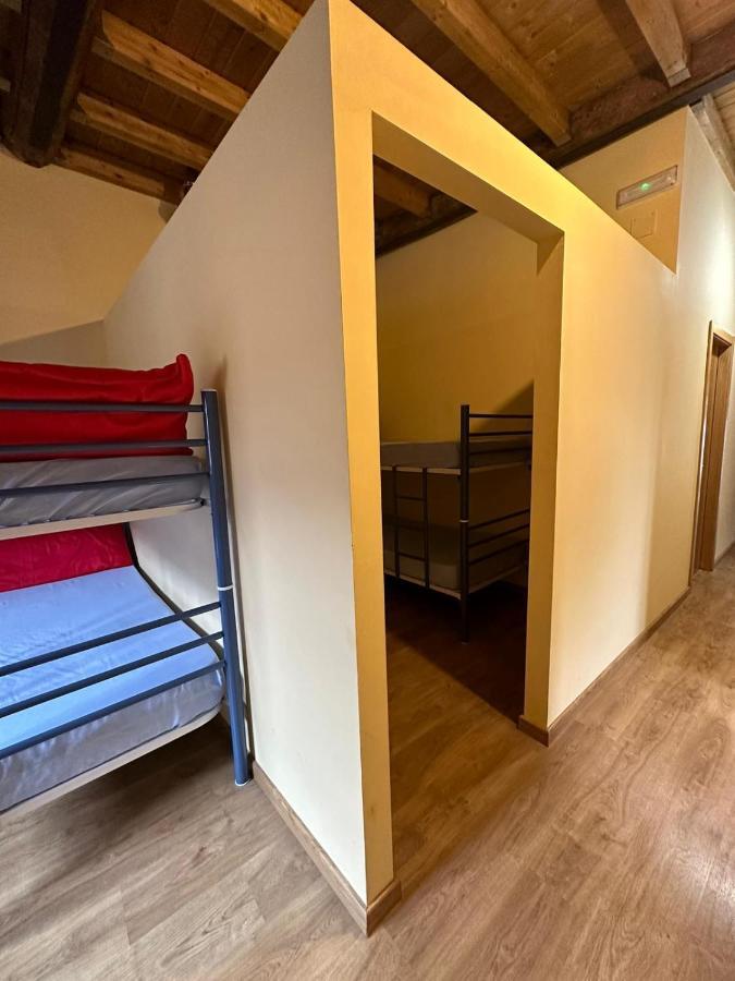 Albergue De Peregrinos Compostela Молинасека Экстерьер фото